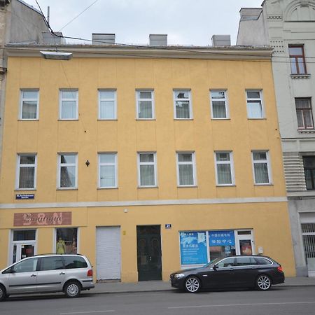 Vienna Holiday Apartments Bagian luar foto