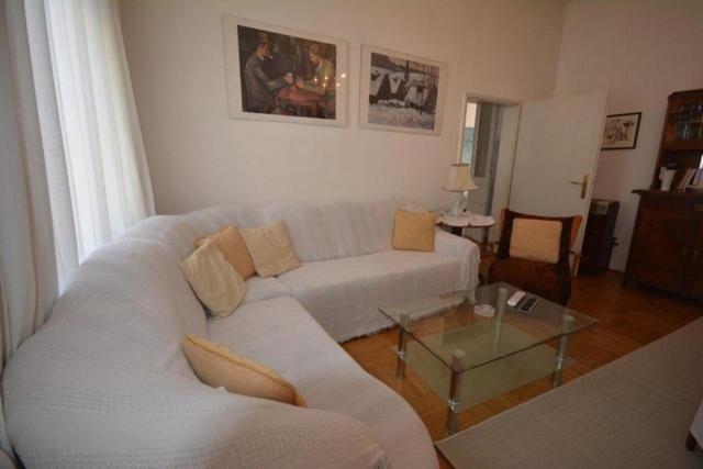 Vienna Holiday Apartments Bagian luar foto