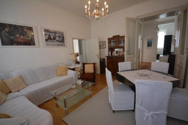 Vienna Holiday Apartments Bagian luar foto