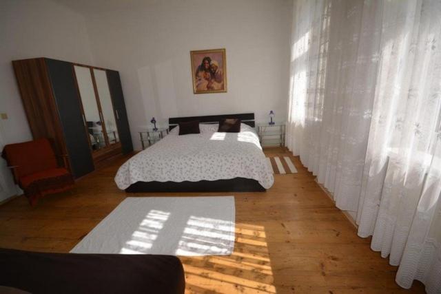 Vienna Holiday Apartments Bagian luar foto