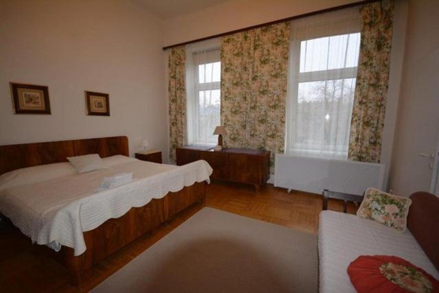 Vienna Holiday Apartments Bagian luar foto