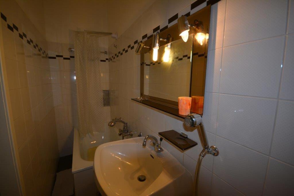 Vienna Holiday Apartments Bagian luar foto