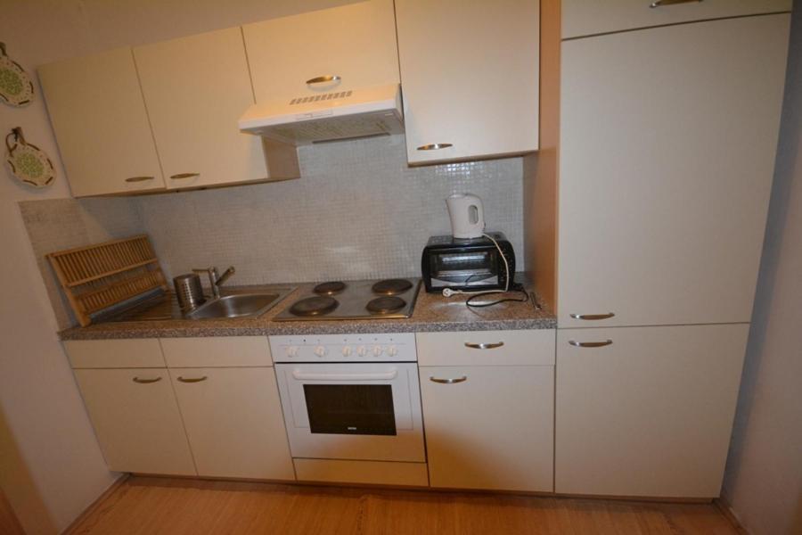 Vienna Holiday Apartments Bagian luar foto